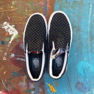 Vans slip on black white Polk a dot